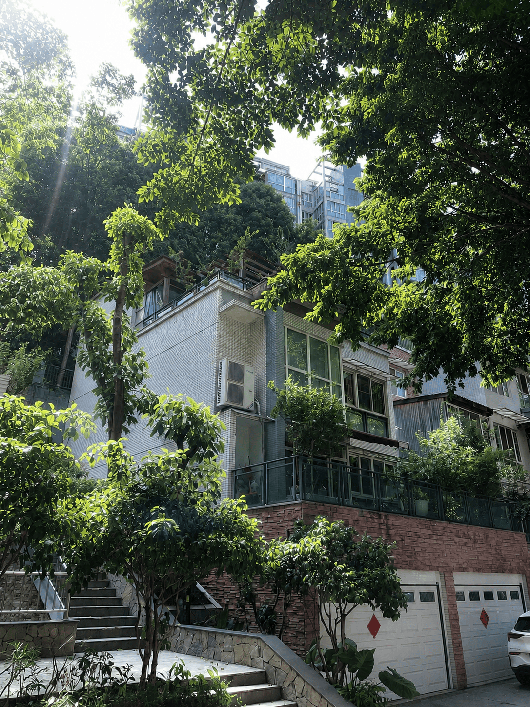 延边朝鲜族岛居岁月从容升级：小小岛老别墅加装蒂升悦行款电梯